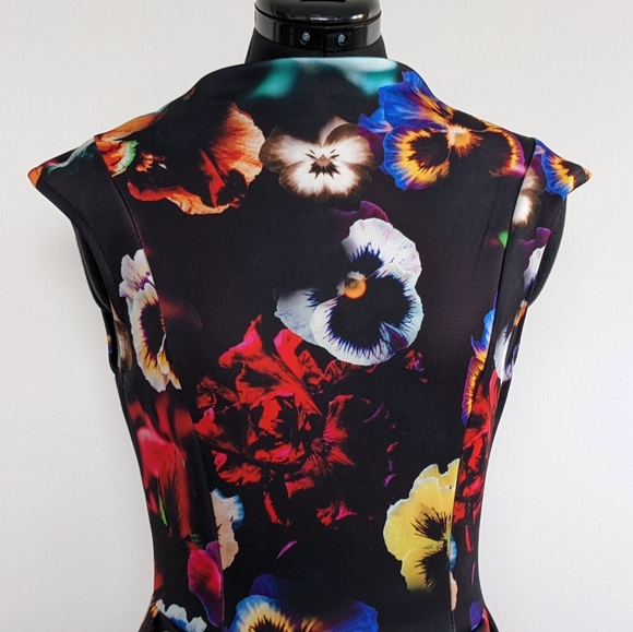 ASOS midi dress with pansy print Size 10 - Picture 2 of 5